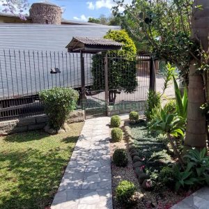 Casa com 130m², 3 dormitórios, 1 vaga, no bairro Bela Vista em Caxias do Sul para Alugar