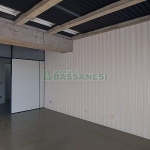 Sala com 120m², no bairro Centro em Caxias do Sul para Alugar