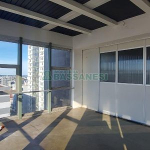 Sala com 120m², no bairro Centro em Caxias do Sul para Alugar