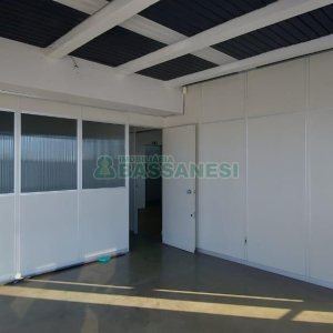 Sala com 120m², no bairro Centro em Caxias do Sul para Alugar