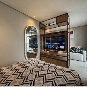 Apto Mobiliado com 42m², 1 dormitório, 1 vaga, no bairro Lourdes em Caxias do Sul para Comprar