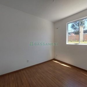 Apartamento com 48m², 2 dormitórios, 1 vaga, no bairro Desvio Rizzo em Caxias do Sul para Alugar