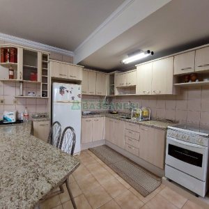 Apto Mobiliado com 70m², 2 dormitórios, 1 vaga, no bairro Centro em Caxias do Sul para Alugar