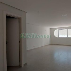 Sala com 34m², no bairro Villagio Iguatemi em Caxias do Sul para Alugar