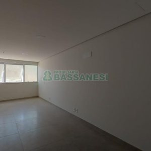 Sala com 34m², no bairro Villagio Iguatemi em Caxias do Sul para Alugar