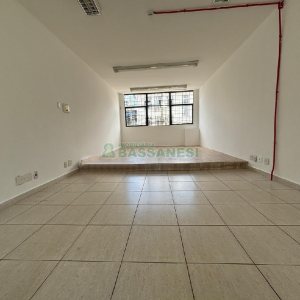 Loja com 102m², no bairro Centro em Caxias do Sul para Alugar