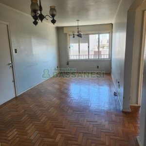 Apartamento com 83m², 3 dormitórios, no bairro Centro em Caxias do Sul para Comprar