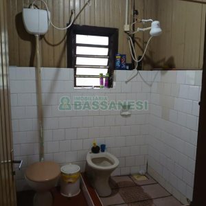 Casa, 2 dormitórios, no bairro Jardim América em Caxias do Sul para Comprar