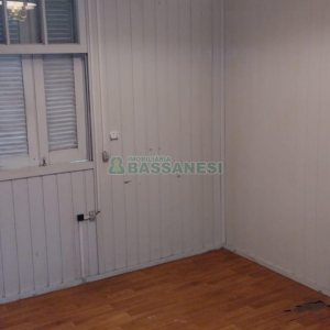 Casa com 106m², 4 dormitórios, 1 vaga, no bairro Marechal Floriano em Caxias do Sul para Comprar