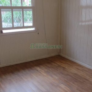 Casa com 106m², 4 dormitórios, 1 vaga, no bairro Marechal Floriano em Caxias do Sul para Comprar