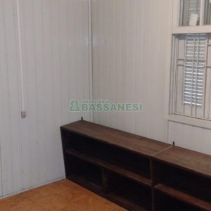 Casa com 106m², 4 dormitórios, 1 vaga, no bairro Marechal Floriano em Caxias do Sul para Comprar