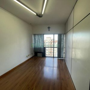 Sala com 57m², no bairro Centro em Caxias do Sul para Comprar