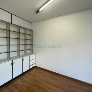 Sala com 57m², no bairro Centro em Caxias do Sul para Comprar