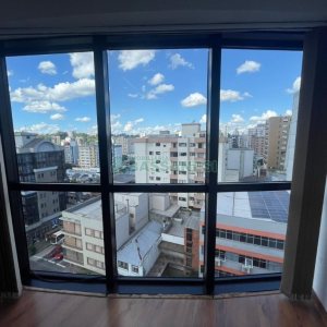 Sala com 57m², no bairro Centro em Caxias do Sul para Comprar