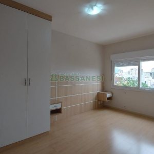 Apartamento com 78m², 2 dormitórios, 2 vagas, no bairro Centro em Caxias do Sul para Comprar