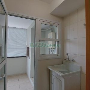Apartamento com 78m², 2 dormitórios, 2 vagas, no bairro Centro em Caxias do Sul para Comprar