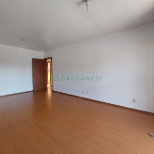 Apartamento com 115m², 3 dormitórios, 1 vaga, no bairro Lourdes em Caxias do Sul para Alugar