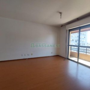 Apartamento com 115m², 3 dormitórios, 1 vaga, no bairro Lourdes em Caxias do Sul para Alugar