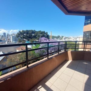 Apartamento com 115m², 3 dormitórios, 1 vaga, no bairro Lourdes em Caxias do Sul para Alugar