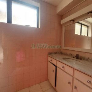 Apartamento com 115m², 3 dormitórios, 1 vaga, no bairro Lourdes em Caxias do Sul para Alugar