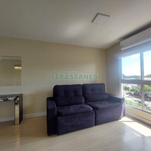 Apto Mobiliado com 58m², 2 dormitórios, 1 vaga, no bairro Bela Vista em Caxias do Sul para Comprar