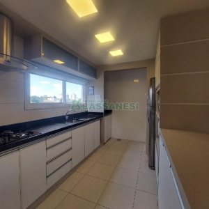 Apto Mobiliado com 58m², 2 dormitórios, 1 vaga, no bairro Bela Vista em Caxias do Sul para Comprar