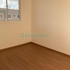 Apartamento com 47m², 2 dormitórios, 1 vaga, no bairro Desvio Rizzo em Caxias do Sul para Alugar