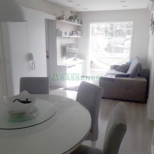 Apartamento com 70m², 2 dormitórios, 2 vagas, no bairro São José em Caxias do Sul para Comprar
