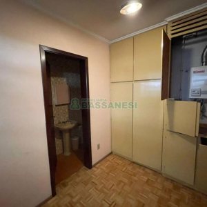 Casa com 200m², 4 dormitórios, 1 vaga, no bairro Nossa Senhora de Lourdes em Caxias do Sul para Comprar