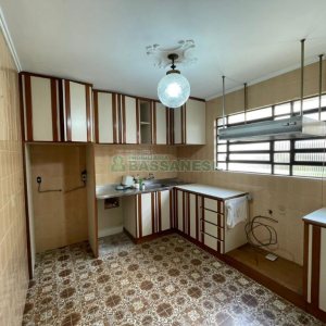 Casa com 200m², 4 dormitórios, 1 vaga, no bairro Nossa Senhora de Lourdes em Caxias do Sul para Comprar