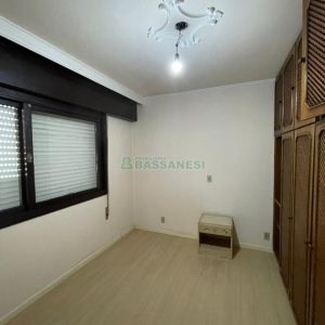 Casa com 200m², 4 dormitórios, 1 vaga, no bairro Nossa Senhora de Lourdes em Caxias do Sul para Comprar