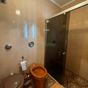 Casa com 200m², 4 dormitórios, 1 vaga, no bairro Nossa Senhora de Lourdes em Caxias do Sul para Comprar