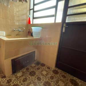 Casa com 200m², 4 dormitórios, 1 vaga, no bairro Nossa Senhora de Lourdes em Caxias do Sul para Comprar