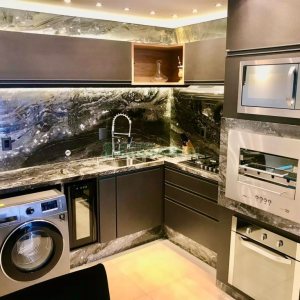 Apto Mobiliado com 30m², 1 dormitório, 1 vaga, no bairro Petrópolis em Caxias do Sul para Alugar