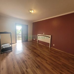 Predio com 298m², no bairro Nossa Senhora de Fátima em Caxias do Sul para Alugar ou Comprar