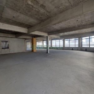 Sala com 600m², no bairro Centro em Caxias do Sul para Alugar