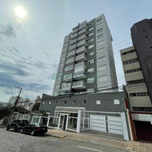 Apartamento com 120m², 3 dormitórios, 2 vagas, no bairro Exposição em Caxias do Sul para Comprar