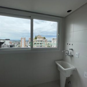 Apartamento com 120m², 3 dormitórios, 2 vagas, no bairro Exposição em Caxias do Sul para Comprar