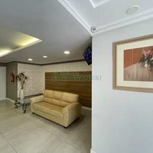 Apartamento com 120m², 3 dormitórios, 2 vagas, no bairro Exposição em Caxias do Sul para Comprar