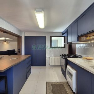 Apto Mobiliado com 160m², 3 dormitórios, 2 vagas, no bairro São Pelegrino em Caxias do Sul para Alugar