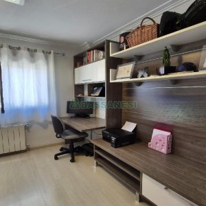 Apto Mobiliado com 160m², 3 dormitórios, 2 vagas, no bairro São Pelegrino em Caxias do Sul para Alugar