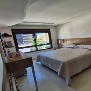 Apto Mobiliado com 160m², 3 dormitórios, 2 vagas, no bairro São Pelegrino em Caxias do Sul para Alugar