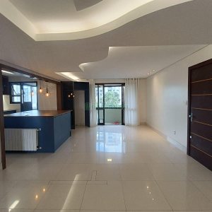Apto Mobiliado com 160m², 3 dormitórios, 2 vagas, no bairro São Pelegrino em Caxias do Sul para Alugar