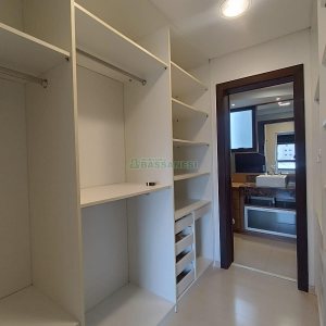 Apto Mobiliado com 160m², 3 dormitórios, 2 vagas, no bairro São Pelegrino em Caxias do Sul para Alugar