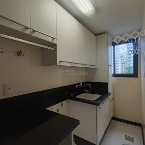 Apto Mobiliado com 160m², 3 dormitórios, 2 vagas, no bairro São Pelegrino em Caxias do Sul para Alugar