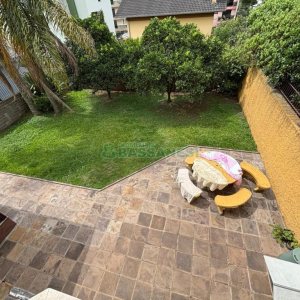 Casa com 383m², 4 dormitórios, 2 vagas, no bairro Bela Vista em Caxias do Sul para Comprar