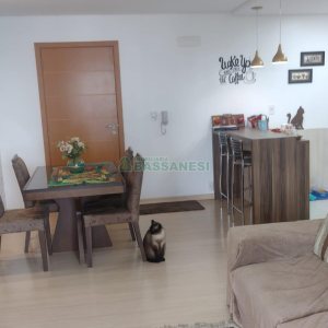 Apartamento com 81m², 2 dormitórios, 1 vaga, no bairro Petrópolis em Caxias do Sul para Comprar