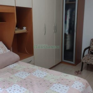 Apartamento com 81m², 2 dormitórios, 1 vaga, no bairro Petrópolis em Caxias do Sul para Comprar