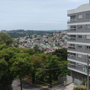 Apartamento com 81m², 2 dormitórios, 1 vaga, no bairro Petrópolis em Caxias do Sul para Comprar