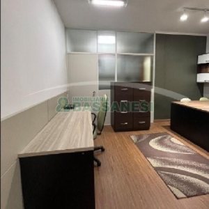 Sala Mobiliada com 36m², no bairro Centro em Caxias do Sul para Alugar ou Comprar
